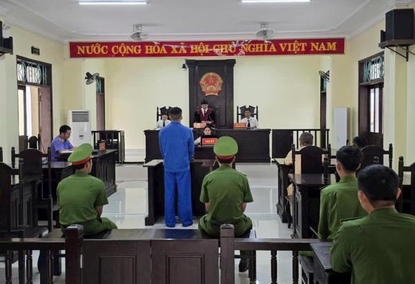 Tài xế càn quấy lĩnh án tù