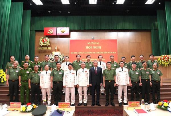 Vượt qua mọi khó khăn, thách thức, hoàn thành xuất sắc mọi nhiệm vụ