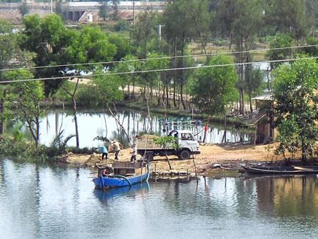 Quảng Nam cháy cát, sỏi
