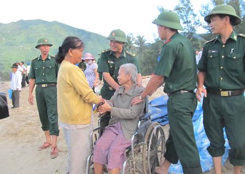 Đường vào lòng dân