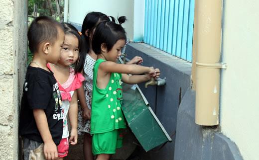 Trường mầm non vùng trũng khát nước sạch