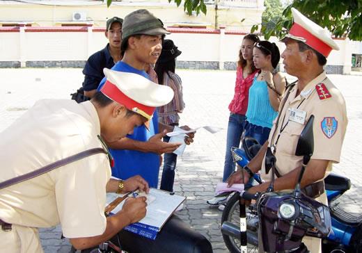 Văn hóa giao thông bắt đầu từ cảnh sát giao thông