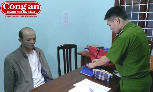 Cướp giật rồi tống tiền 