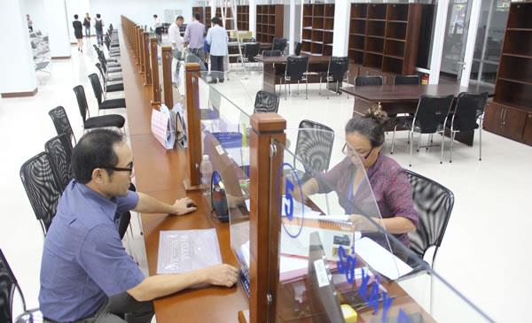 Ngày đầu khởi động cao ốc Trung tâm hành chính