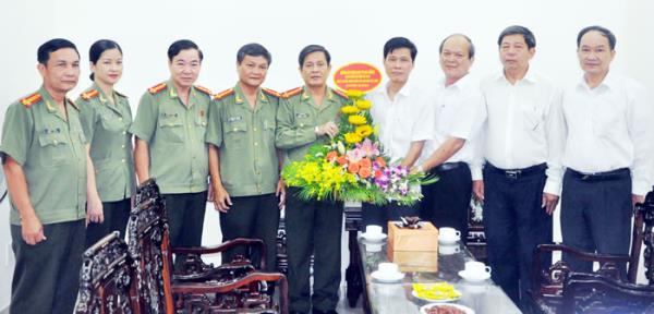 Tăng cường hơn nữa quan hệ phối hợp giữa Ban Dân vận Thành ủy và CATP