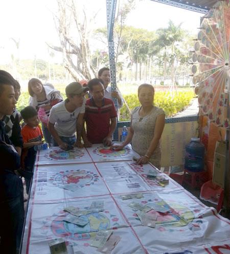 Đánh bạc công khai