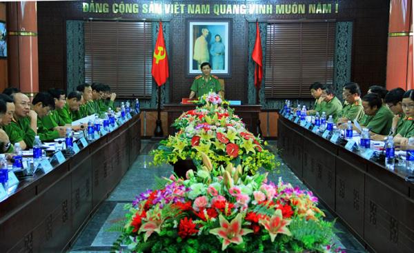 Làm trễ giờ nhưng có lợi cho dân thì cũng phải gắng