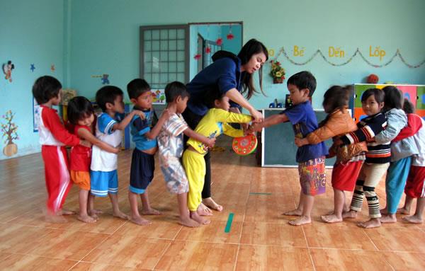 Giáo dục mầm non vùng cao thiếu thốn đủ bề