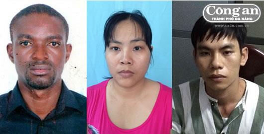 Bắt đối tượng người nước ngoài vận chuyển gần 1kg ma túy