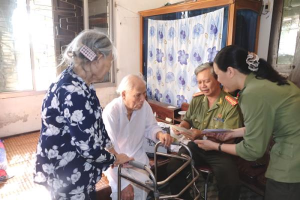 Nhiều hoạt động kỷ niệm 70 năm ngày truyền thống lực lượng CAND và 10 năm Ngày hội TDBVANTQ