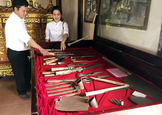 Làng rèn khắc ghi trong quốc sử