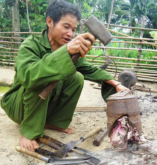 Nghề rèn truyền thống của người Ca Dong