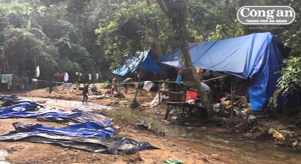 Truy quét vàng tặc tại khu vực mỏ vàng Bồng Miêu