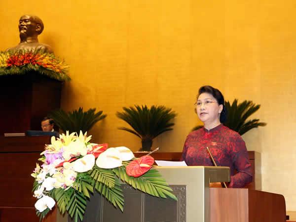 Khai mạc trọng thể Kỳ họp thứ 3, Quốc hội Khóa XIV: Quyết tâm đạt chỉ tiêu tăng trưởng 6,7%