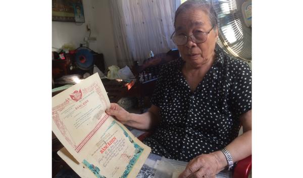 Cha và con gái là Anh hùng