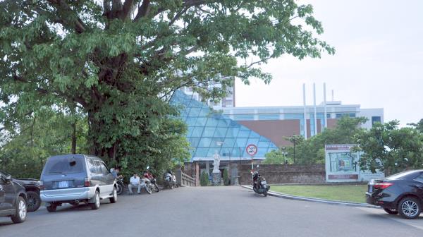 Chuyển đổi công năng nhà hàng và bến du thuyền phía Nam cảng Sông Hàn thành công trình công cộng?