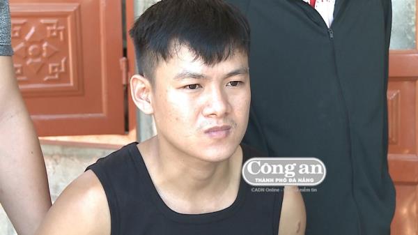 Đối tượng trốn nã thủ súng và ma túy