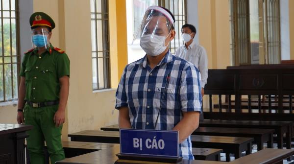 Đi tù vì trộm xe của mình