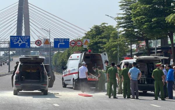 Điều tra vụ cháy xe ô-tô trên đường Hoàng Thị Loan khiến 2 người tử vong