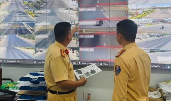 Đắt vậy mà vẫn vượt