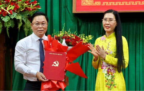 Đồng chí Lê Trí Thanh được bầu giữ chức Phó Bí thư Thành ủy, Chủ tịch UBND TP Huế
