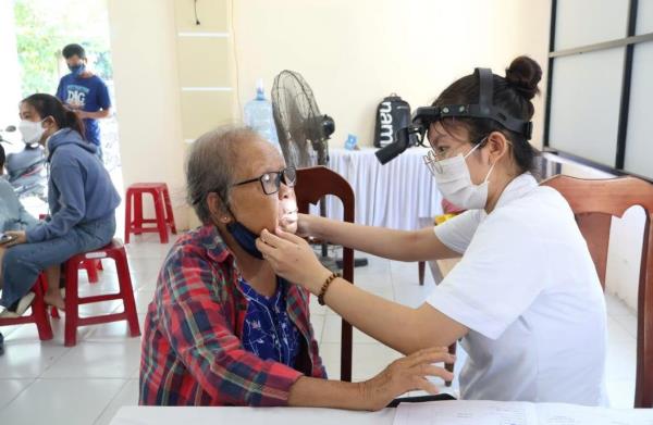 Đẩy nhanh tiến độ khám sức khỏe miễn phí cho người dân
