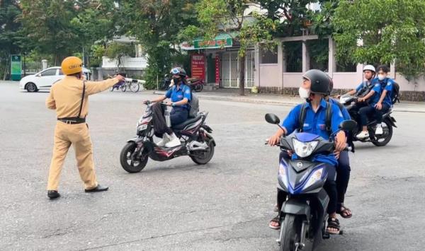 Xử lý nghiêm học sinh vi phạm quy định về an toàn giao thông