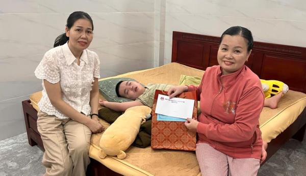Hòa Xuân mang Trung thu yêu thương đến với trẻ em có hoàn cảnh đặc biệt