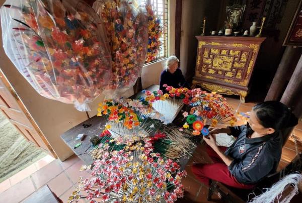 Rộn ràng Làng hoa giấy Thanh Tiên