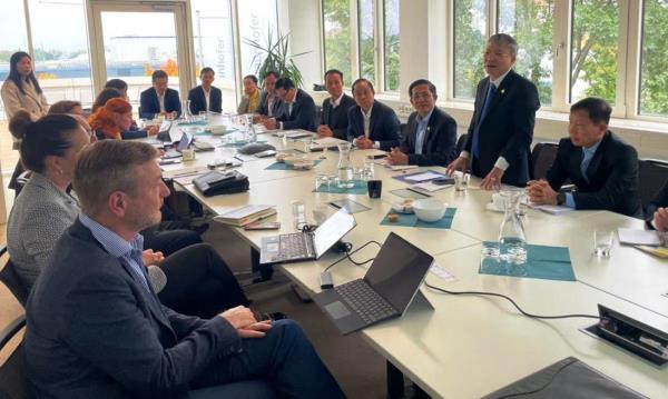 Đà Nẵng xúc tiến hợp tác lĩnh vực bán dẫn, trí tuệ nhân tạo tại Chemnitz (Đức)