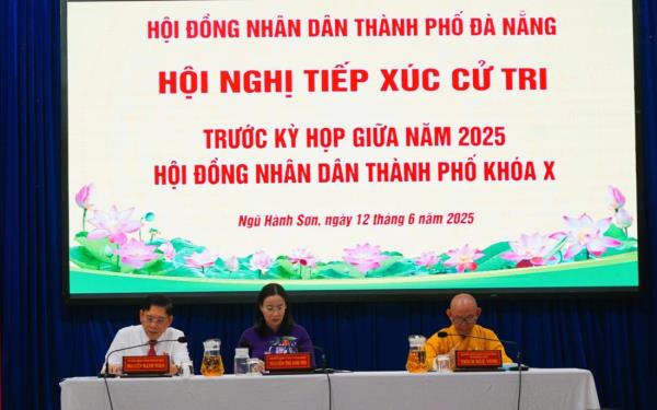 Cử tri kiến nghị nhiều vấn đề liên quan đến đời sống dân sinh