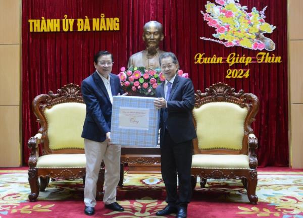 Trưởng Ban Nội chính Trung ương thăm, chúc Tết Đảng bộ, chính quyền và nhân dân TP Đà Nẵng