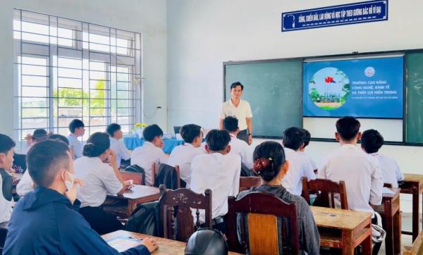 Bài cuối:  Nhiều hướng mở cho học sinh không trúng tuyển hệ công lập