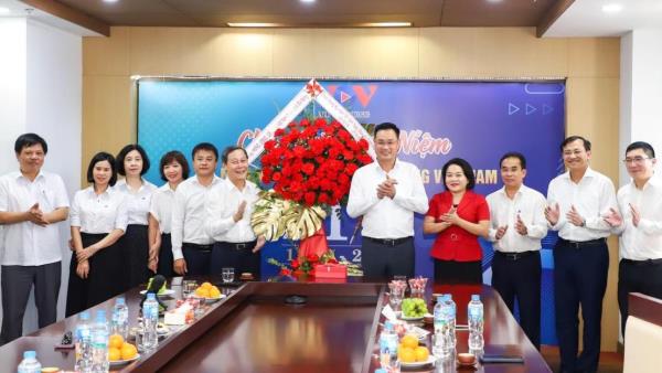 Đà Nẵng mong báo chí đồng hành góp phần đưa thành phố thành cực tăng trưởng cả nước