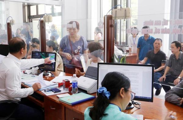 Chấn chỉnh kỷ luật, kỷ cương hành chính đối với cán bộ, công chức