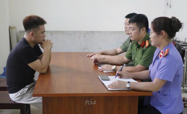 Phá đường dây rửa tiền và đánh bạc xuyên quốc gia