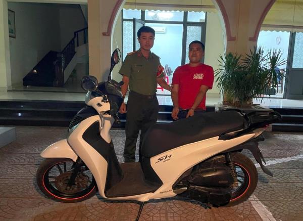 Truy nóng thủ phạm cướp xe mô-tô sau 8 giờ gây án