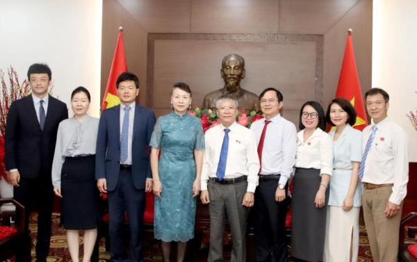 Đà Nẵng kêu gọi doanh nghiệp Trung Quốc đầu tư vào AI và chất bán dẫn