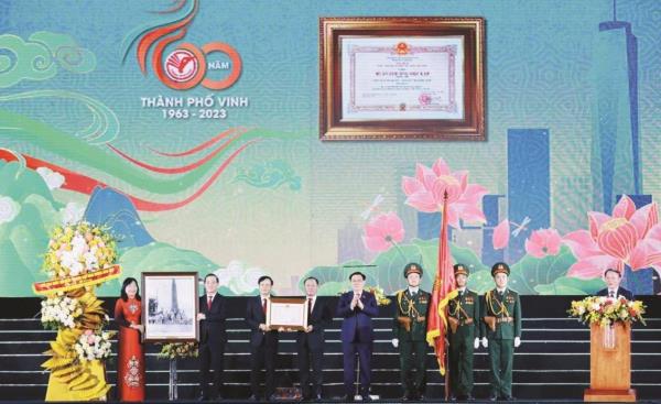 Chủ tịch Quốc hội Vương Đình Huệ: Thành phố Vinh cần đổi mới tư duy, khơi dậy khát vọng phát triển toàn diện