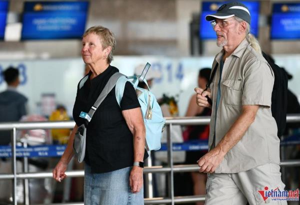 Việt Nam đón 10 triệu khách quốc tế, khách châu Âu tăng vọt