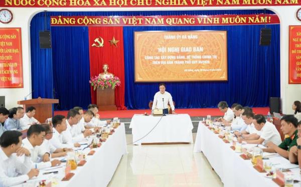 Tăng cường xây dựng Đảng, giữ vững an ninh cơ sở, tạo động lực phát triển thành phố
