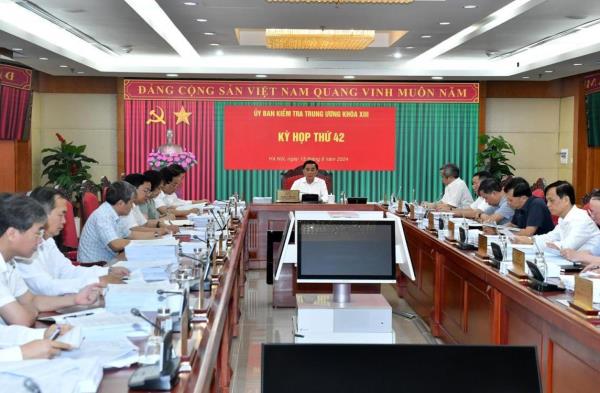 Đề nghị thi hành kỷ luật Ban cán sự đảng Bộ Tài chính nhiệm kỳ 2016 – 2021