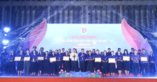 Đà Nẵng vinh danh 53 Thanh niên tiên tiến làm theo lời Bác