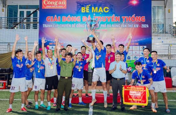 Tân vương là tân binh CK Store