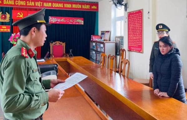 Nữ cán bộ kiêm nghề môi giới xuất cảnh ra nước ngoài trái phép