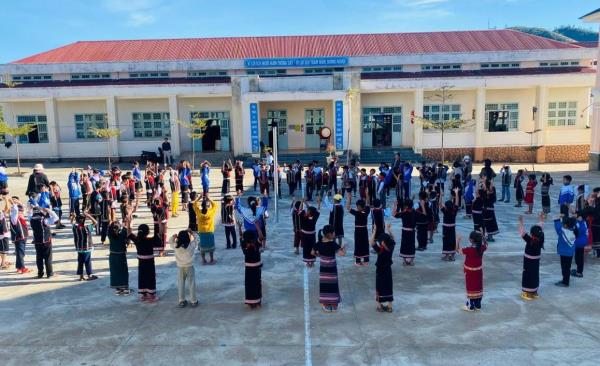 Quảng Ngãi tạo chuyển biến tích cực sau một năm thực hiện Nghị quyết 71 về giáo dục và đào tạo