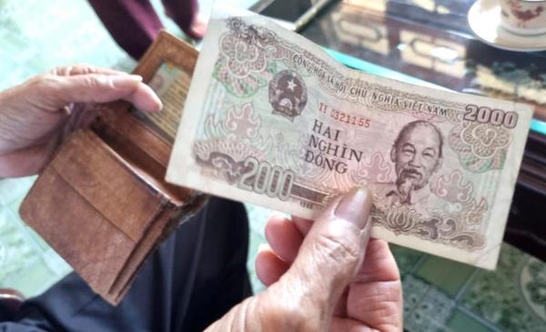Cám cảnh miếng giữa làng