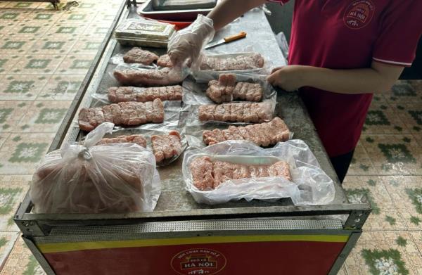 Phát hiện cơ sở chế biến không đảm bảo điều kiện an toàn vệ sinh thực phẩm