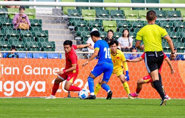 U.23 Philippines giúp U.23 Việt Nam vào tứ kết