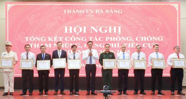 Chống tham nhũng, tiêu cực phải hướng tới mục tiêu bốn không